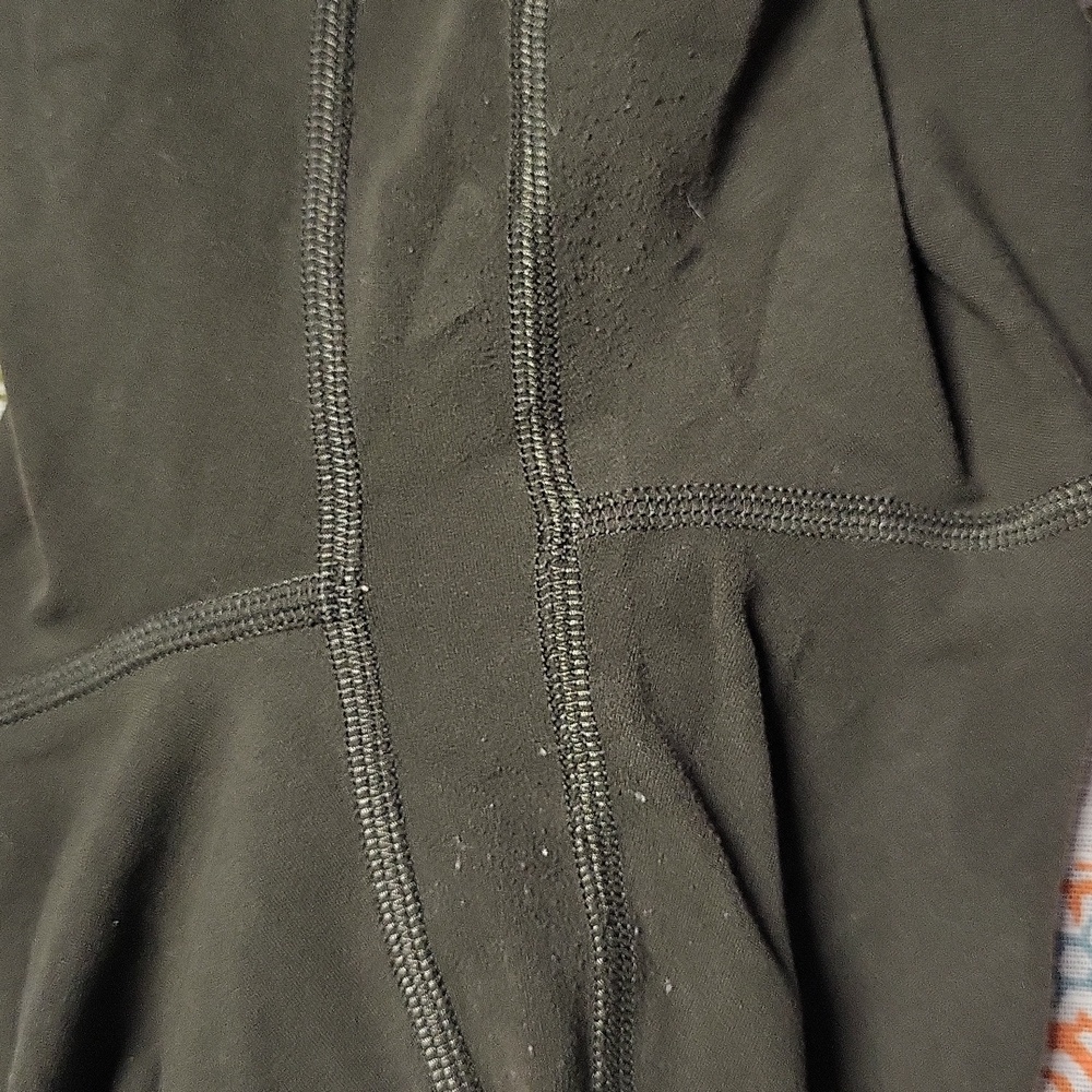 Lulelulemon Army Green Align Leggings - Picture 6 of 7
